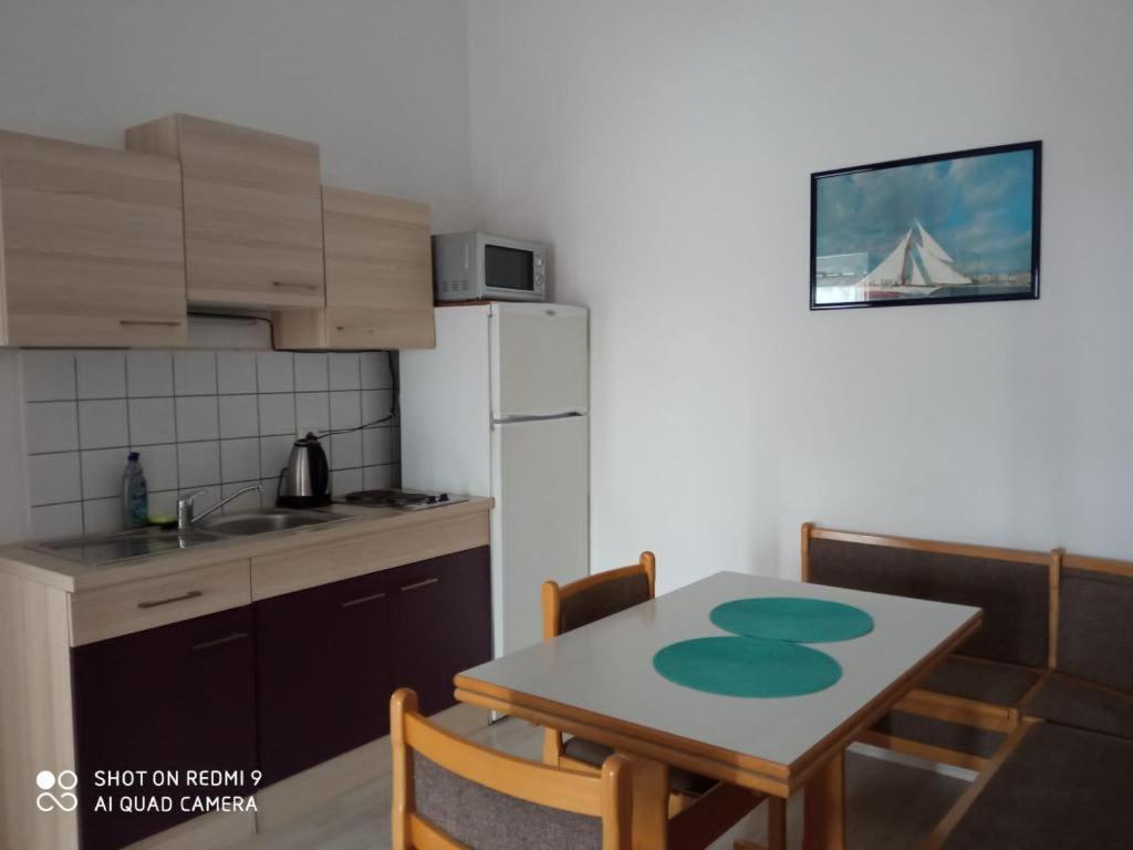 Apartments Triton Rogoznica  Kültér fotó