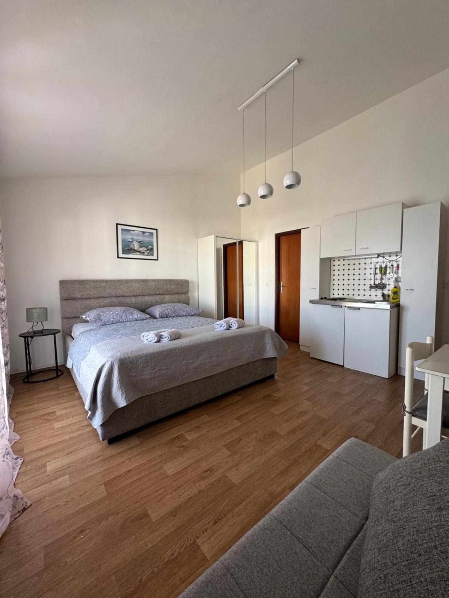 Apartments Triton Rogoznica  Kültér fotó
