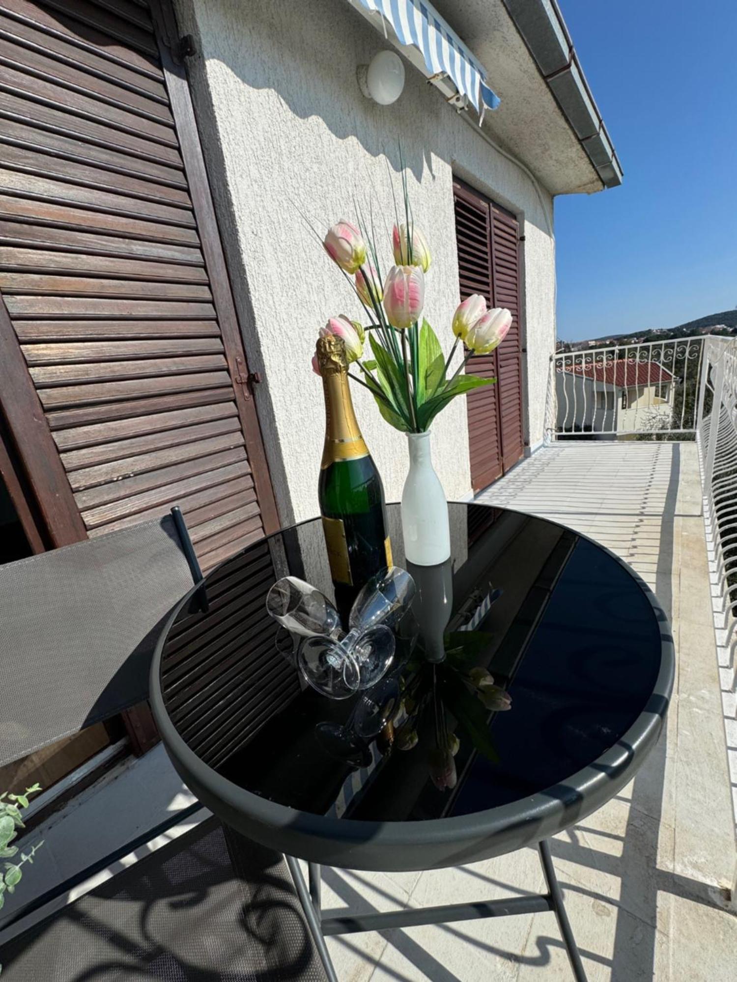 Apartments Triton Rogoznica  Kültér fotó
